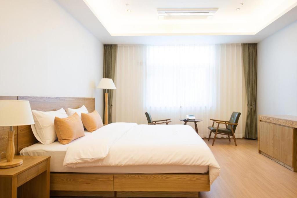 Lake 45 Hotel Naju Dış mekan fotoğraf