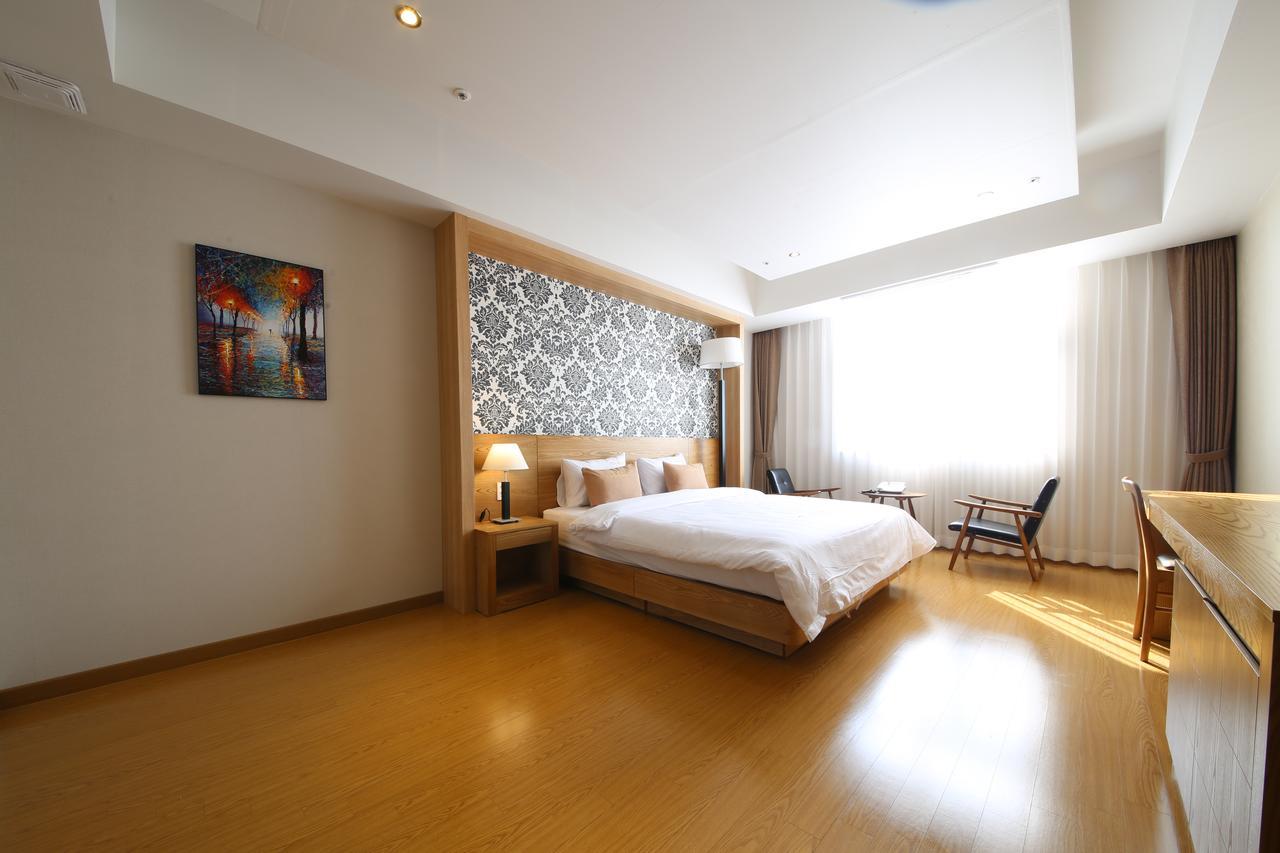 Lake 45 Hotel Naju Dış mekan fotoğraf